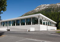 Schwimmbad mit Spa und Funtower: das Ovaverva in St. Moritz 