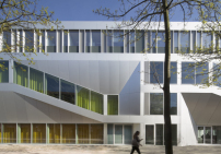 1. Preis: Campus Center Hrsaal Universitt Kassel von raumzeit Architekten 