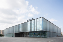 Anerkennung: Neubau Mensa Universittsmedizin Greifswald von MGF Architekten, Foto: Christian Richters, Roland Borgmann 