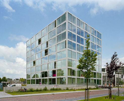 Atelier Kempe Thill: HIPHOUSE ZWOLLE Holtenbroek, the Netherlands, 2009