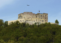 Das Hambacher Schloss mit den Neu- und Umbauten von Max Dudler 