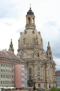 Dresden hat architektonisch mehr zu bieten als Frauenkirche und Waldschlösschenbrücke... 