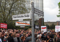 Kampf der Weltanschauungen: Umbenennung der Koch- in Rudi-Dutschke-Straße, 2008 
