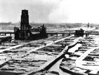 Rotterdam nach der Bombardierung 1940 