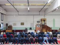 Nicol Degiorgis: Hidden Islam, 20092013 Islamischer Gebetsraum in einer Lagerhalle in der Provinz Venedig  