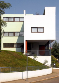 Seitenansicht des Corbusier-Hauses an der Rathenaustrae, Foto: Rob Deutscher CC BY 2.0 