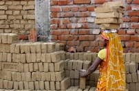 2. Preis: „Basadhi School: Building a School in India“ von Kaja Geratowska