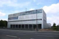 Gebautes Feuerwehrzentrum. Ansicht von der Gummersbacher Straße 