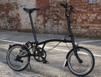 1. Platz (Teams): Brompton Faltrad – Black Edition