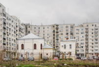 Groe Polnische Synagoge, Bukarest. Anton Roland Laub, Serie Mobile Churches, 2013-2017 