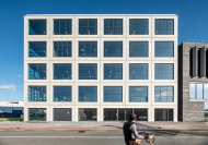 Das Bürohaus Salt von MVRDV im Amsterdamer Entwicklungsgebiet Minervahaven richtet sich an junge Unternehmen der Kultur- und Kreativwirtschaft.