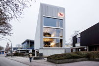 Ein Preis: Studio 17A Architektur in Knigsbrunn, 17A Architektur, Bauherr: Theo Degle 