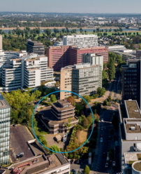 Das Grundstück der CESA befindet sich linksrheinisch im Düsseldorfer Stadtteil Lörick im Quartier Seefeld. Anstelle des Sechsgeschossers soll ein Neubau mit altersgerechten Wohnungen und Pflegeeinrichtungen entstehen. 