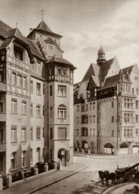 Bayerisches Viertel, Ansichten der im Nrnberger Stil gestalteten Eckhuser Haberlandstrae 4 und 10 