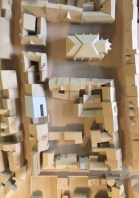 Modellfoto fr das neue Kunsthaus: Die Hfe dahinter sollen verbunden und gemeinsam nur gestaltet werden 