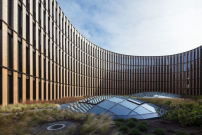 Das Verwaltungszentrum mit Kita überzeugte die Jury als weltweit erstes öffentliches Gebäude mit Netto-Plusenergie-Standard.