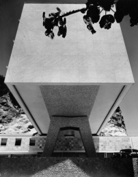 Deutsche Botschaft in Rio de Janeiro (19561960), heute Generalkonsulat, von Schmidt + van Dorp Architekten 
