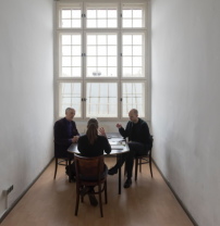 Stephan Becker und Friederike Meyer im Gespräch mit Charles Jencks im November 2017 in Berlin auf dem World Architecture Festival 
