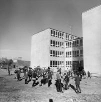 Neue Schule in Casekow bei Angermnde, Foto von 1971 