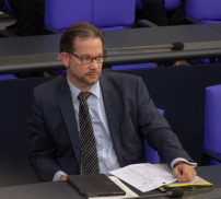 Kann das Amt als Gründungsdirektor der Bauakademie vorerst nicht antreten: Florian Pronold hier auf der Regierungsbank im Deutschen Bundestag 2019 