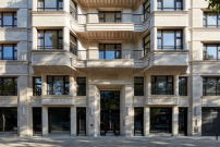 Am Kurfrstendamm 170 bauten Nfer Architekten im Auftrag der Mnchner Holler-Stiftung ein Geschftshaus mit 6.090 Quadratmetern Broflche. 
