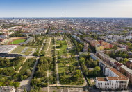 Der erste Teil des Mauerparks entstand in den 90er Jahren im ehemaligen Grenzraum zwischen Ost- und West-Berlin. Im Sommer wurde die Erweiterung fertig.