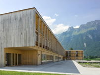 1. Preis: Landwirtschaftliches Zentrum in Salez, St. Gallen von Andy Senn  