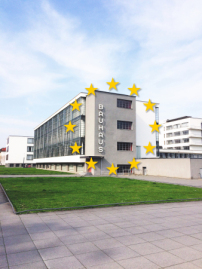Als Vorbild eines künftigen Gestaltungslabors fungiert das von Walter Gropius gegründete Bauhaus, hier das Schulgebäude in Dessau-Rosslau. Foto : Alexey Silichev / Wikimedia / CC BY-SA 4.0 
