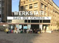 Prominentes Beispiel des Stadtmachens aus Berlin: In der Mitmach-Werkstatt des Hauses der Statistik finden Veranstaltungen des integrierten Werkstattverfahrens sowie weitere partizipative Formate statt.  