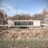 Erweiterungsbau eines Schullandheims in Aerzen von Kubik Architektur (Hannover) 
