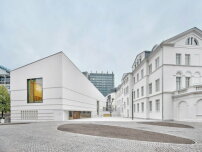 Große Nike: Staab Architekten: Jüdisches Museum, Frankfurt am Main