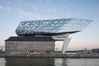 Hafenverwaltung in Antwerpen von Zaha Hadid Architects, 2008–16 