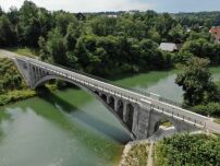 Auszeichnung: Instandsetzung der denkmalgeschützten Stampfbetonbrücke Illerbrücke in Illerbeuren von Konstruktionsgruppe Bauen 