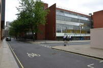 Das Bestandsgebude wurden in den 1970er Jahren erbaut.