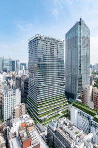 Im Tokioter Stadtteil Minato wurden kürzlich zwei von ingenhoven associates geplante Hochhäuser fertiggestellt (hier nur eines, links im Bild).