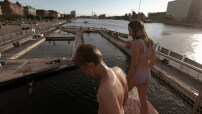 Sommerliche Leichtigkeit in Kopenhagen, heute ein Vorbild nachhaltiger Stadtentwicklung – Filmstill aus „Best in the World“ 