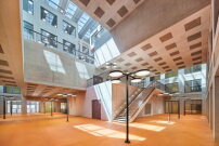 Das Haus Adeline Favre in Winterthur von Pool Architects ist ein Bildungs- und Forschungszentrum für Gesundheitsberufe.