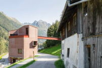 Auszeichnung: Tiroler Steinbockzentrum in St. Leonhard im Pitztal von Rainer Köberl, Daniela Kröss   