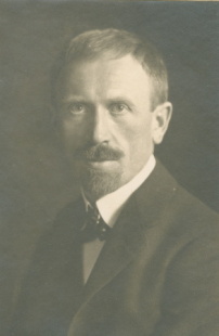 Portrait Heinrich Tessenow, um 1930 