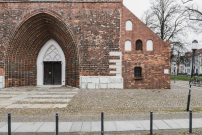 Greifswald, Dom St. Nikolai mit Altstadtlaterne der 1980er Jahre   