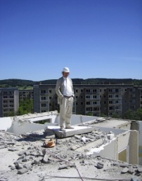 Wolf R. Eisentraut auf einer Baustelle in Plauen im Jahr 2005 