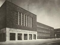 Preuische Hochbauverwaltung, Entwurfsarchitekt: Paul Fehmer. Pdagogische Akademie Dortmund 1930, Fotografie des ausgeführten Baus 