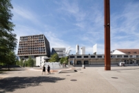 Zwischen Basel und Mnchenstein hat sich in den letzten Jahren das Stadtquartier Dreispitz entwickelt. Hier befinden sich etwa auch Bereiche der Fachhochschule Nordwestschweiz.