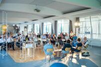 Im Saal des Eiermannbaus startet das Festival am Mittwoch, 20. August.