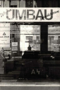 Selbstporträt Margherita Spiluttinis im Gründungsjahr der ÖGFA-Zeitschrift UMBAU, 1979