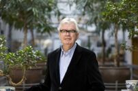 Terry Farrell (19382025)