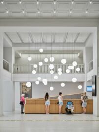 Sonderpreis für öffentliches Bauen in Bestand: Rathaus Frankfurt Oder von ff-Architekten Feldhusen Fleckenstein in Zusammenarbeit mit Andreas Schwarz Architekten (beide Berlin)