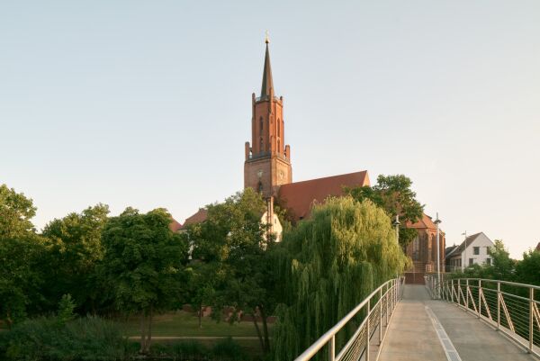 1950er im gotischen Gehäuse - Kirchensanierung in Rathenow von Krekeler