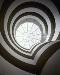 Tino Sehgal im New Yorker Guggenheim Museum 